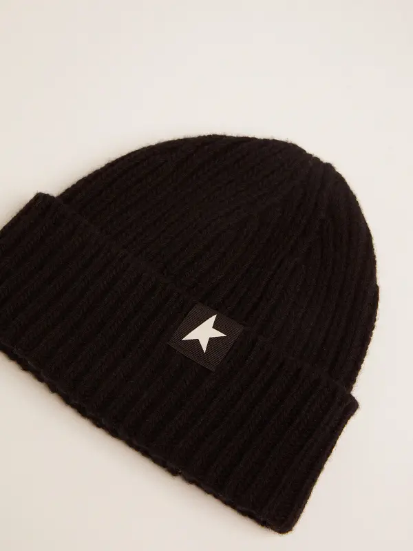 Black wool beanie with white star online
