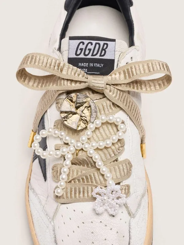 Skin "Sparkling" beige embroidered laces with appliqué beaded charms and gold charm online