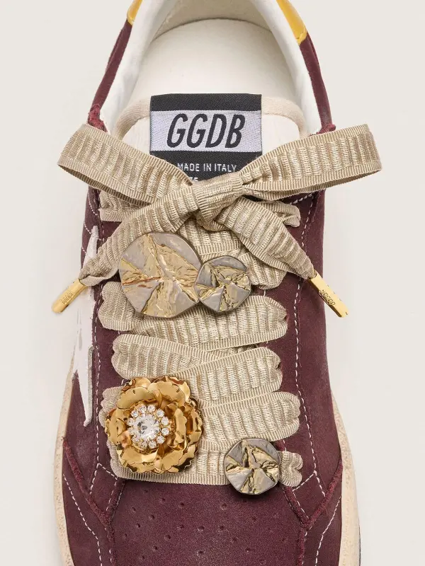 Skin "Vintage" beige embroidered laces with appliqué charms online
