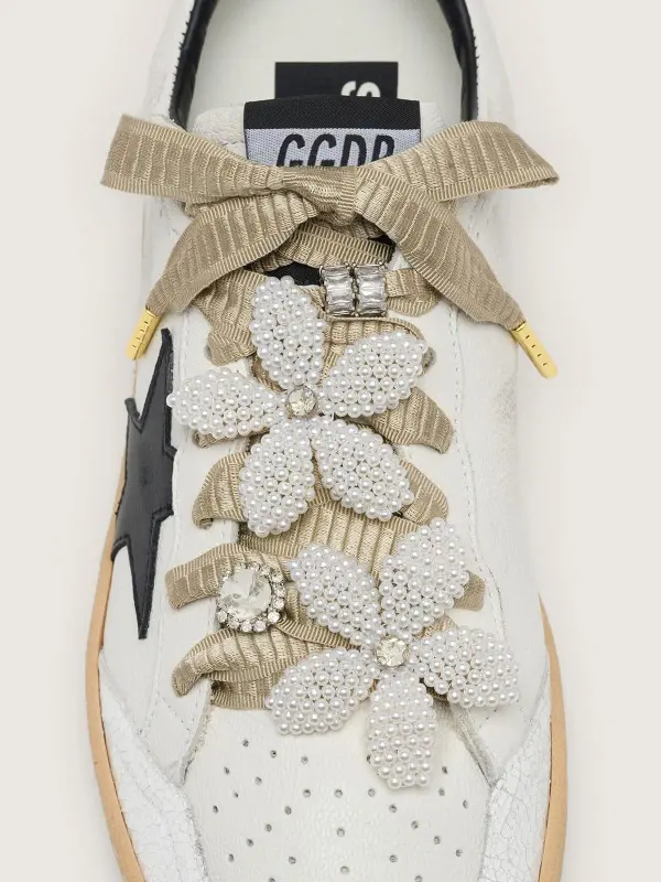 Skins "Sparkling" beige embroidered laces with beaded charms and crystal charms online
