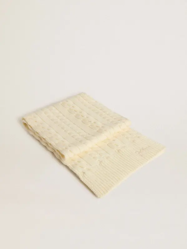 White wool scarf with embroidery online