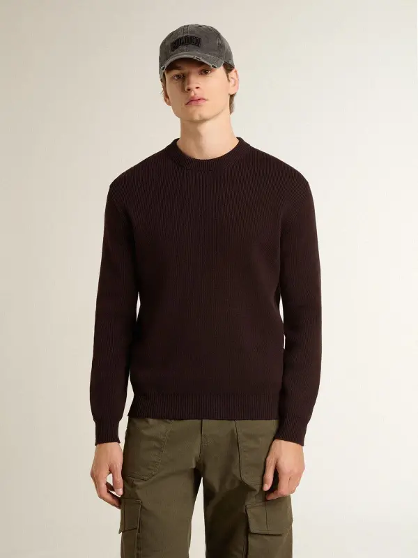 Men’s brown crew-neck sweater with ‘Golden’ lettering on the back online