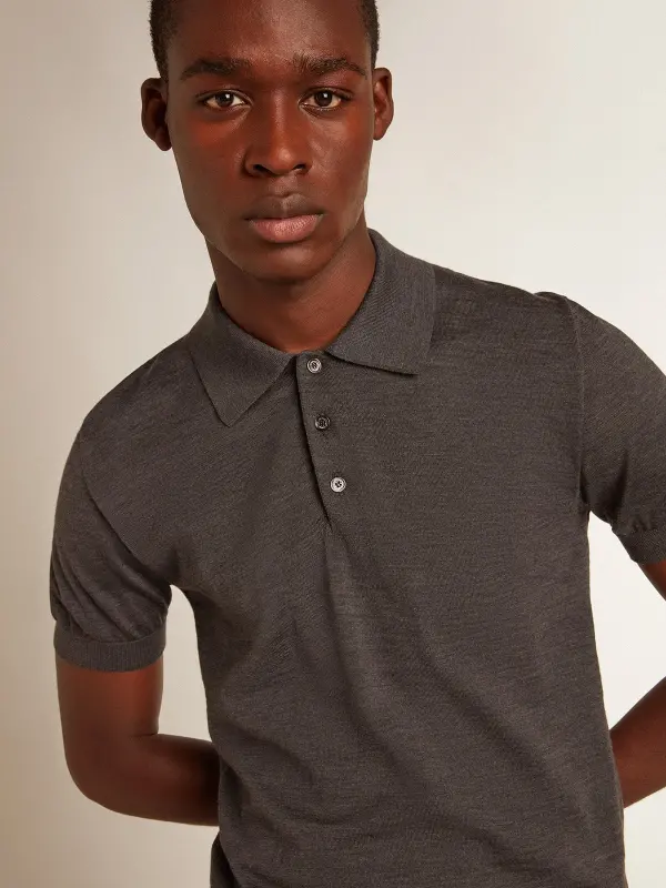 Men’s short-sleeved polo shirt in gray merino wool online