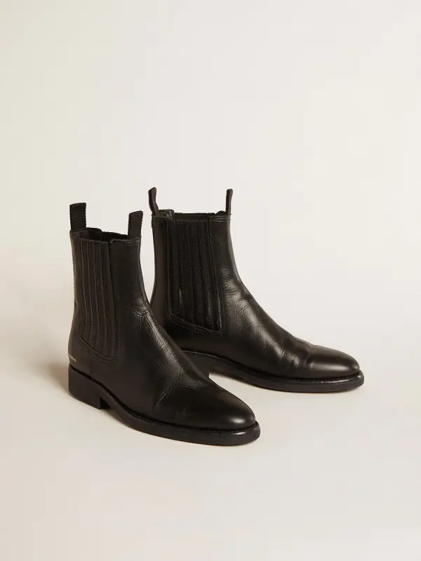 Women’s Chelsea boots in black leather online