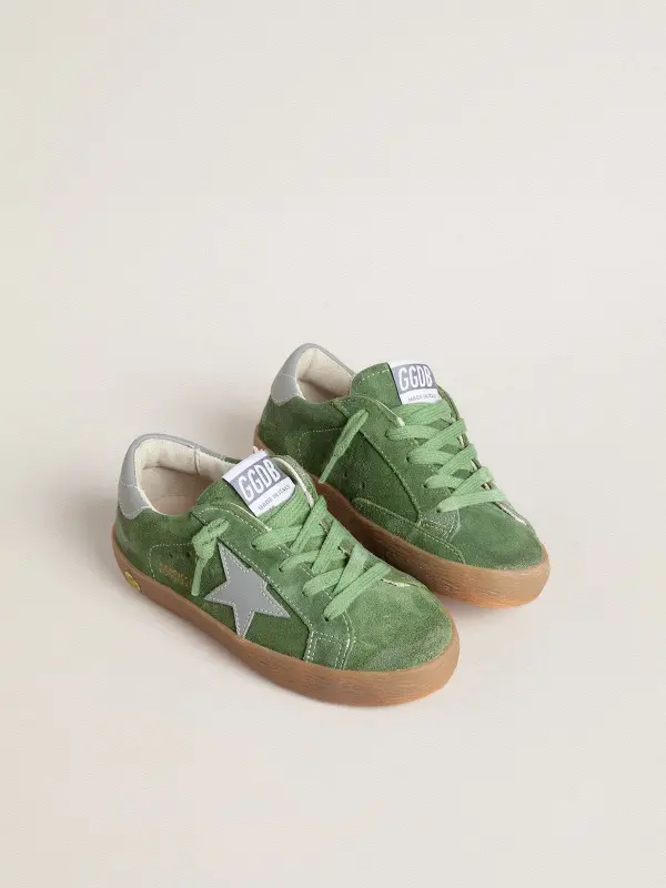 Young Super-Star in green suede with baby blue star and heel tab online