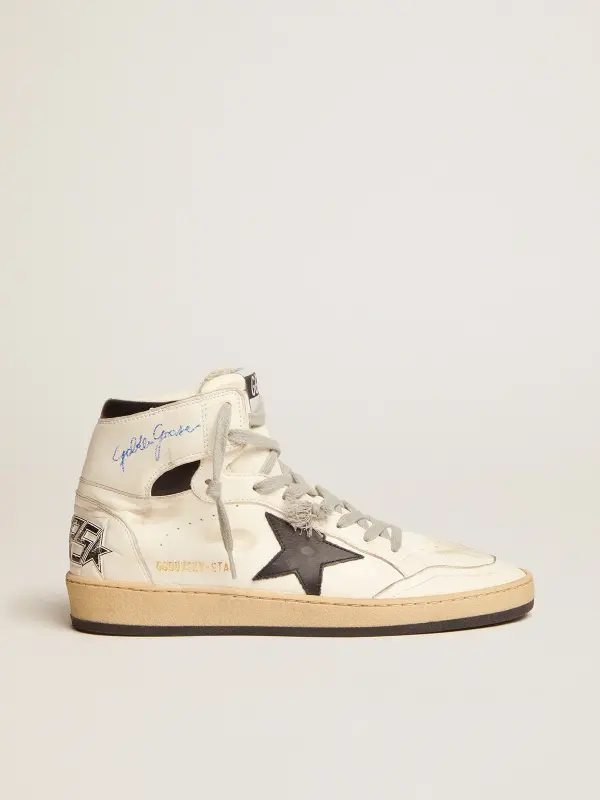Sky-Star in white leather with black leather star online