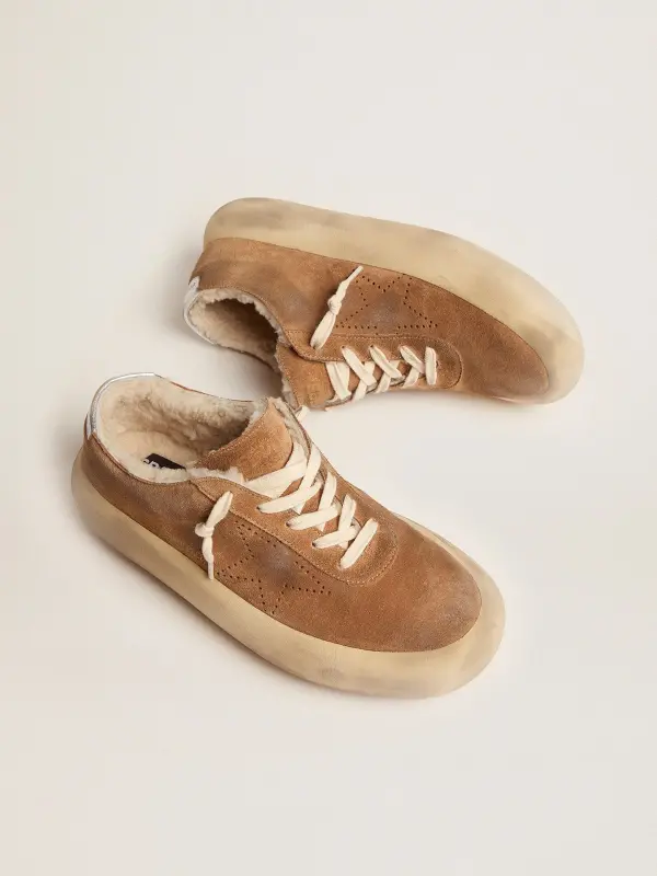 Women’s Space-Star shoes in tobacco-colored suede with shearling lining online